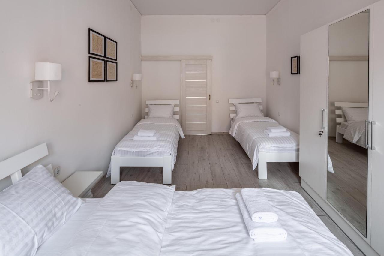 Bookinist Apartment Лвив Екстериор снимка