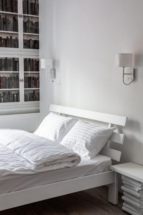 Bookinist Apartment Лвив Екстериор снимка