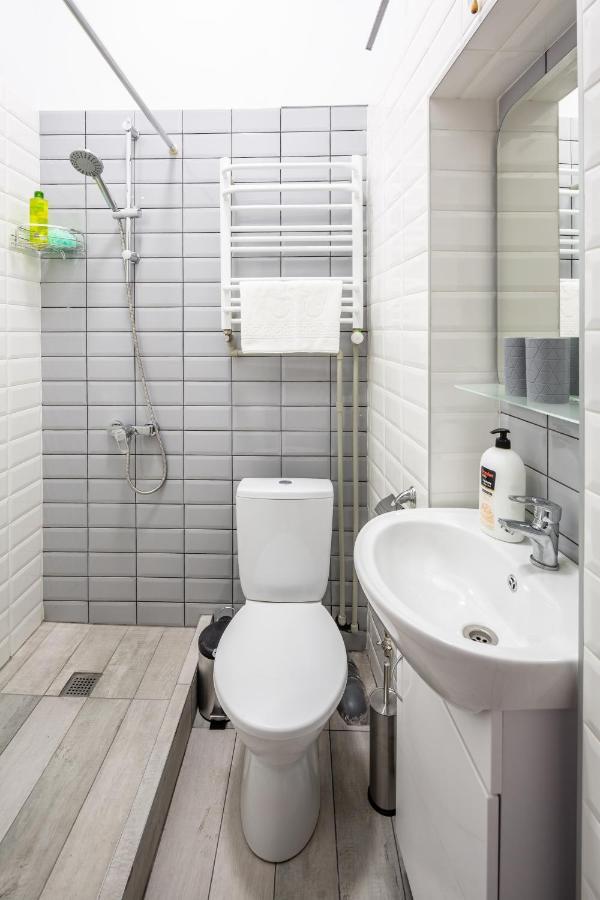 Bookinist Apartment Лвив Екстериор снимка