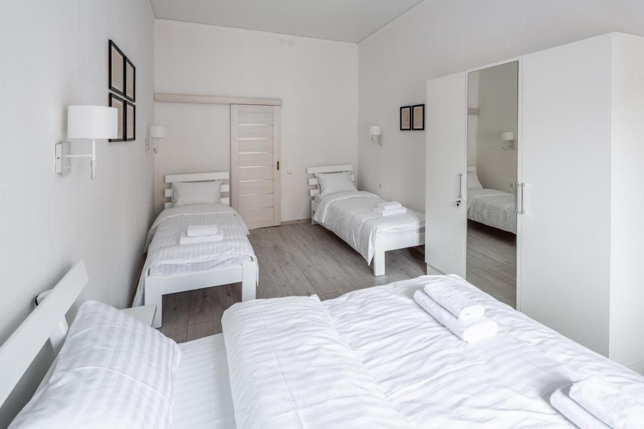Bookinist Apartment Лвив Екстериор снимка